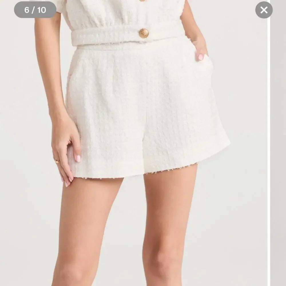 NWT$395 L'agence Ashton Bouclé Knit White Shorts Sz 6 - Picture 9 of 16